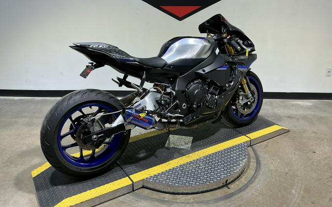 2019 Yamaha YZF-R1M