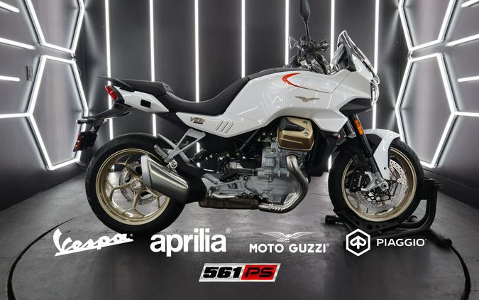 2024 Moto Guzzi V100 Mandello