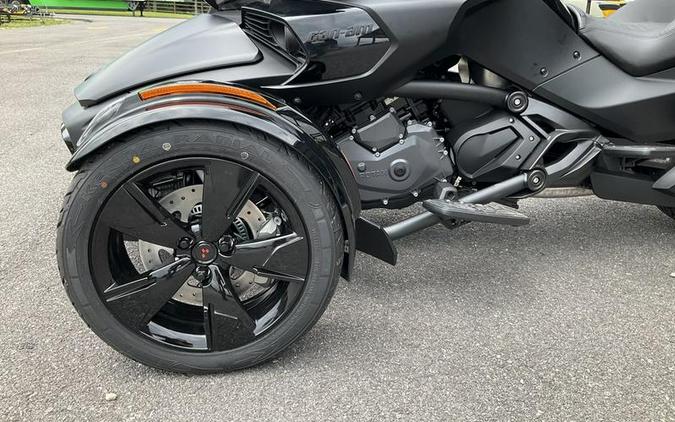 2023 Can-Am® Spyder F3 Limited Dark Wheels