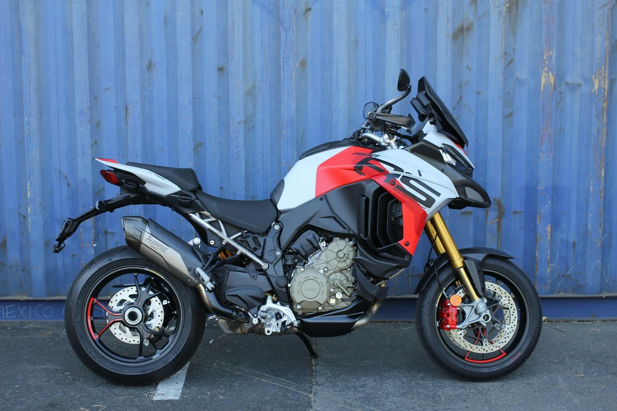 2025 Ducati Multistrada V4 RS