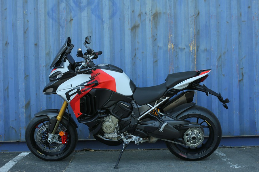 2025 Ducati Multistrada V4 RS