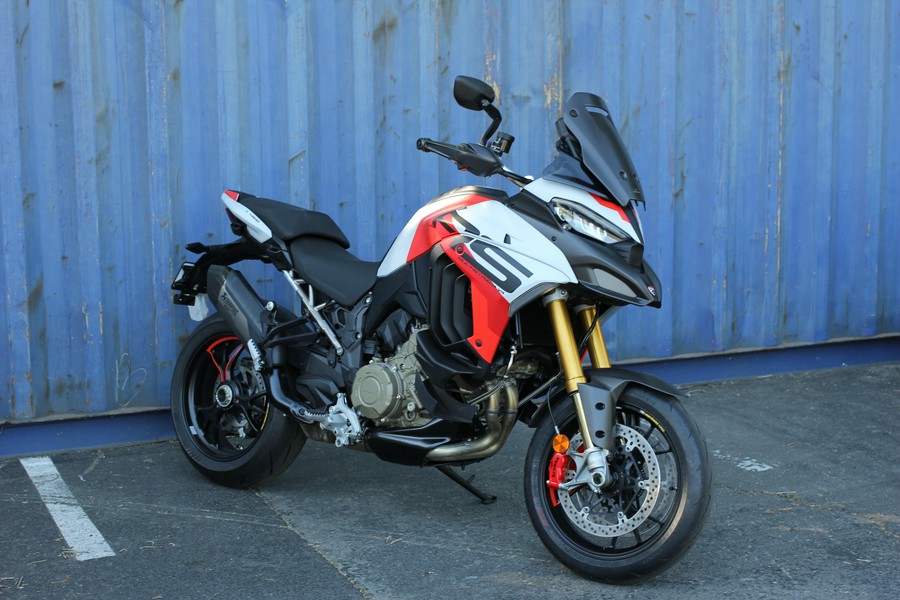 2025 Ducati Multistrada V4 RS