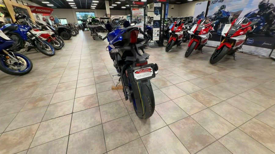 2026 Yamaha YZF-R1
