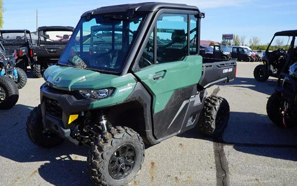 2024 Can-Am® Defender DPS CAB HD9