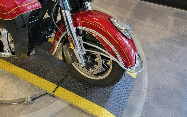 2019 Indian Motorcycle® Roadmaster® Elite Wildfire Red Candy/Thunder Black Crystal/24k Gold