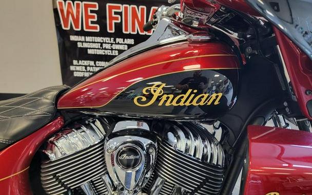 2019 Indian Motorcycle® Roadmaster® Elite Wildfire Red Candy/Thunder Black Crystal/24k Gold