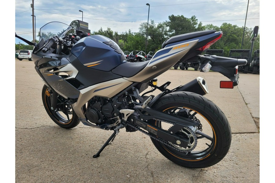 2023 Kawasaki NINJA 400