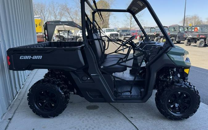 2025 Can-Am® Defender DPS HD7 Compass Green