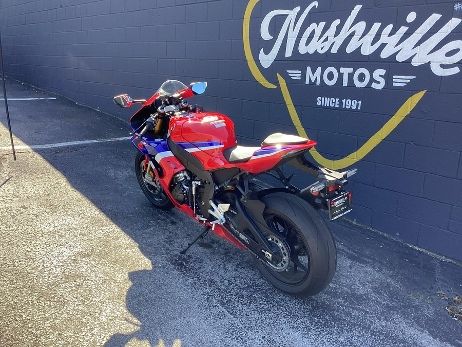 2025 Honda CBR1000RRR Fireblade SP