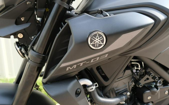 2025 YAMAHA MT03