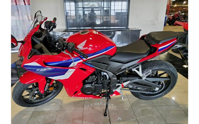 2025 Honda CBR500R ABS