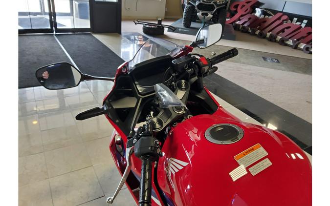 2025 Honda CBR500R ABS