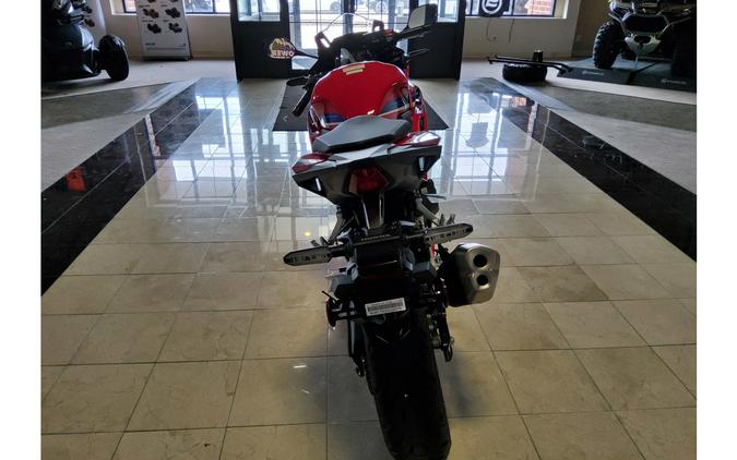 2025 Honda CBR500R ABS