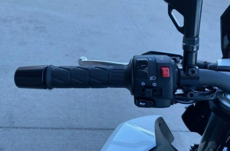 2026 Kawasaki Z500 SE ABS