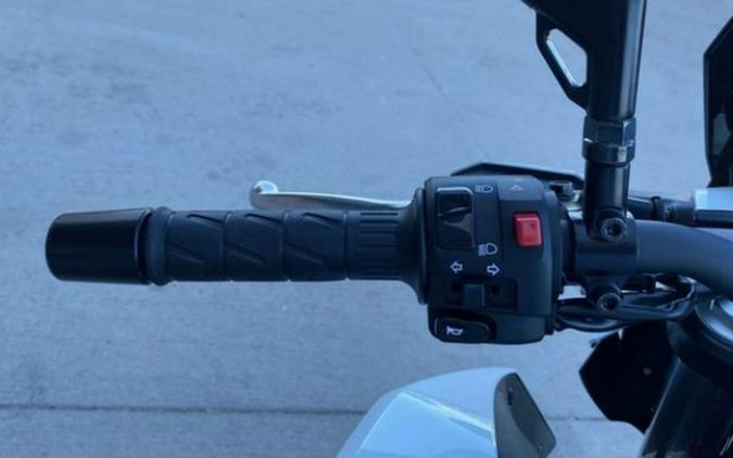 2026 Kawasaki Z500 SE ABS