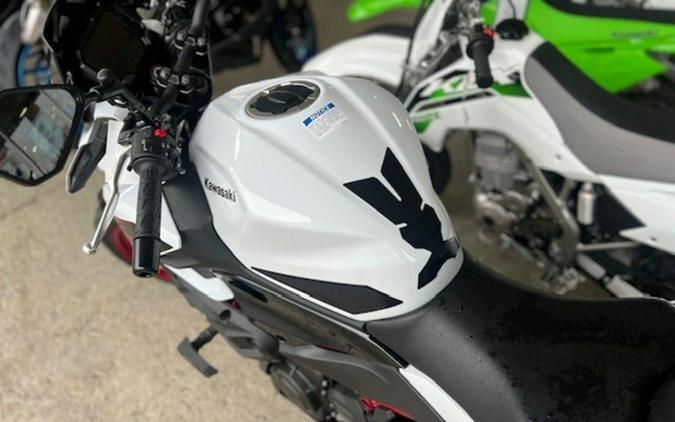 2026 Kawasaki Z500 SE ABS