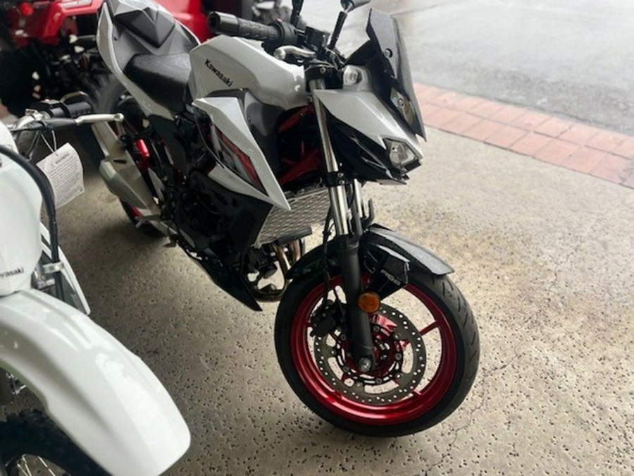 2026 Kawasaki Z500 SE ABS