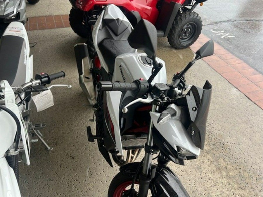 2026 Kawasaki Z500 SE ABS