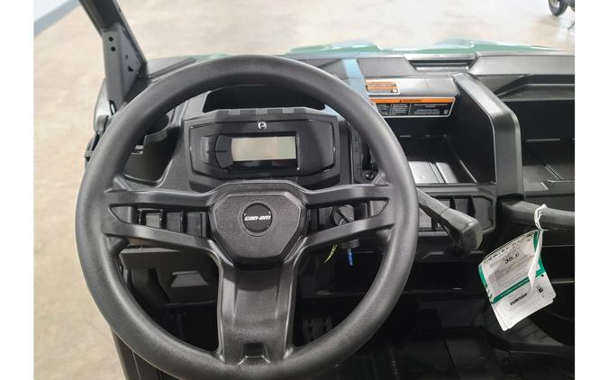 2026 Can-Am Defender HD7