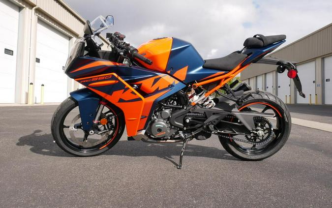 2023 KTM RC 390