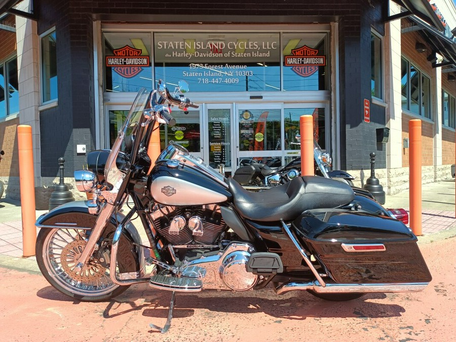 2010 Police Road King