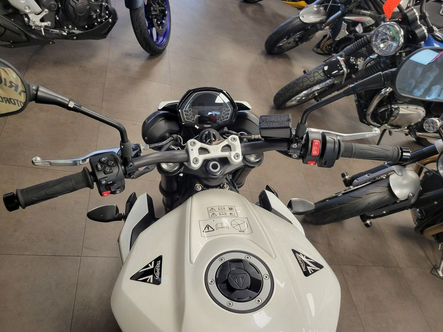 2024 Triumph Street Triple 765 R Crystal White