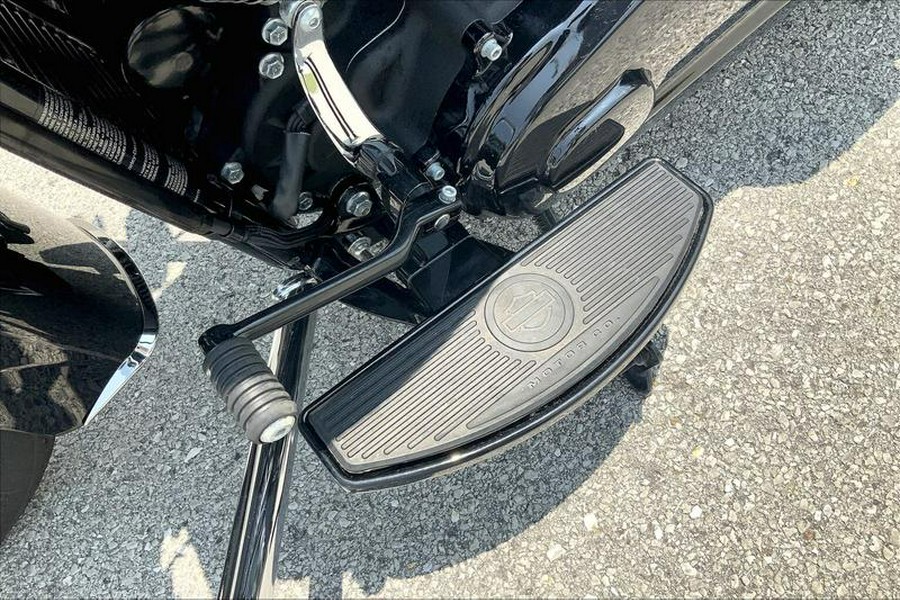 2020 Harley-Davidson® FLHCS - Heritage Classic 114