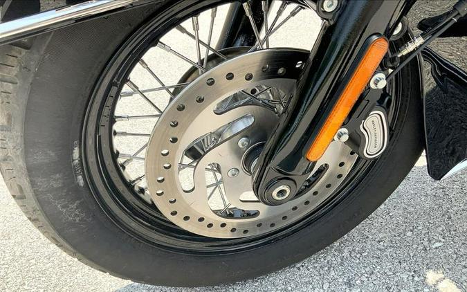 2020 Harley-Davidson® FLHCS - Heritage Classic 114