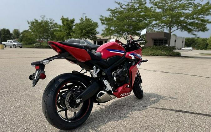 2024 Honda CBR650R E-Clutch