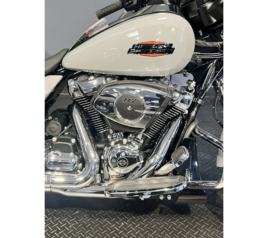 2025 Harley-Davidson FLHX - Street Glide