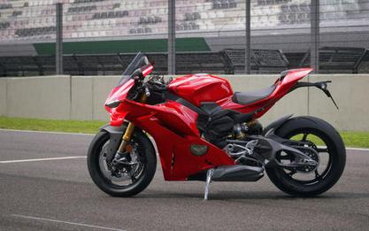 2026 Ducati Panigale V4 S
