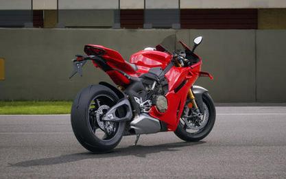 2026 Ducati Panigale V4 S