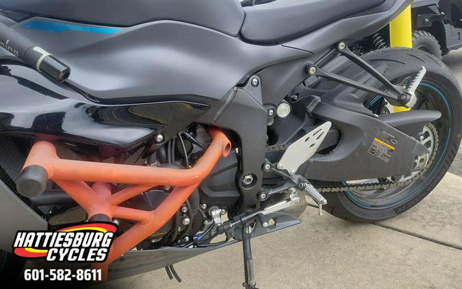 2025 Kawasaki Ninja® ZX™-6R Base