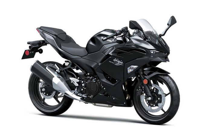 2026 KAWASAKI Ninja® 500