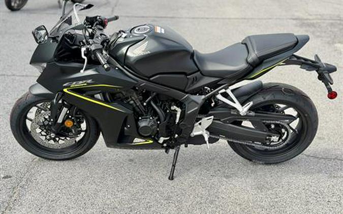 2026 Honda CBR650R E-Clutch