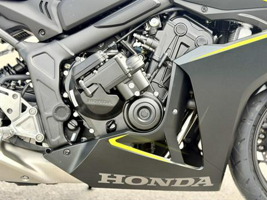 2026 Honda CBR650R E-Clutch