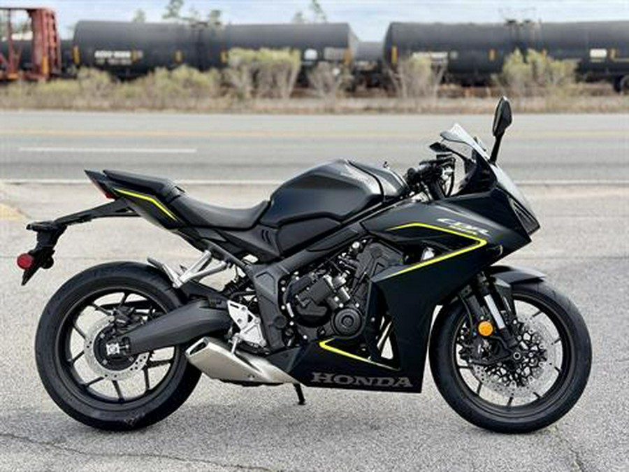 2026 Honda CBR650R E-Clutch