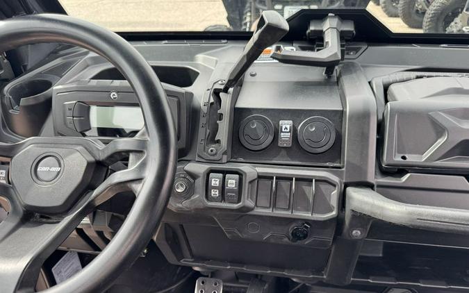 2023 Can-Am® Defender DPS HD7 Tundra Green