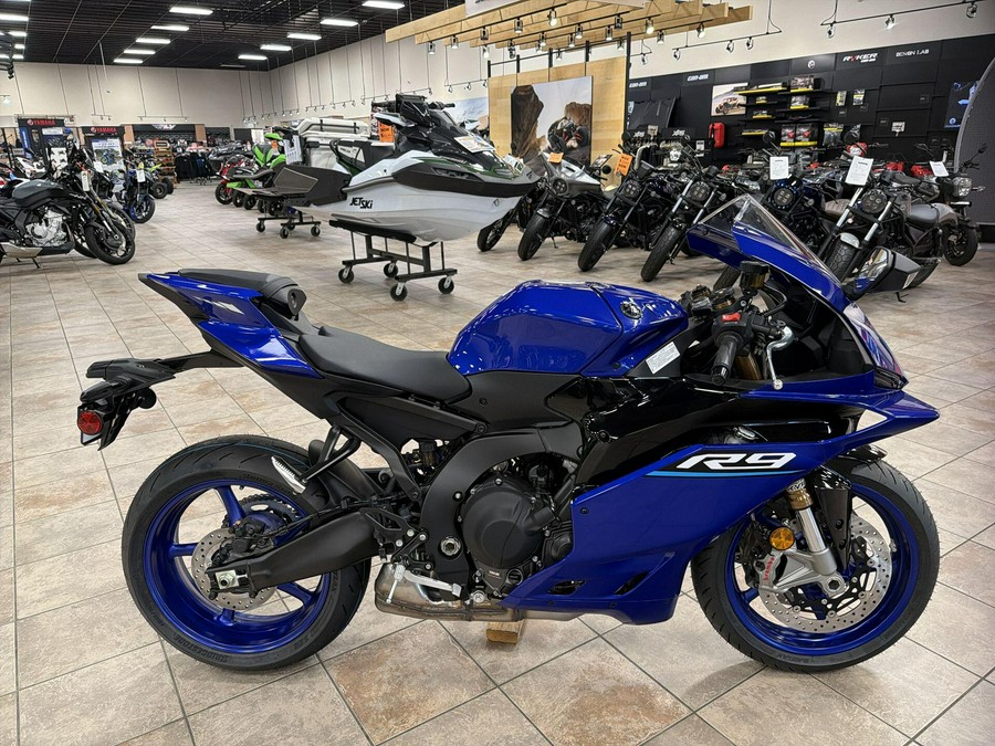 2027 Yamaha YZF-R9
