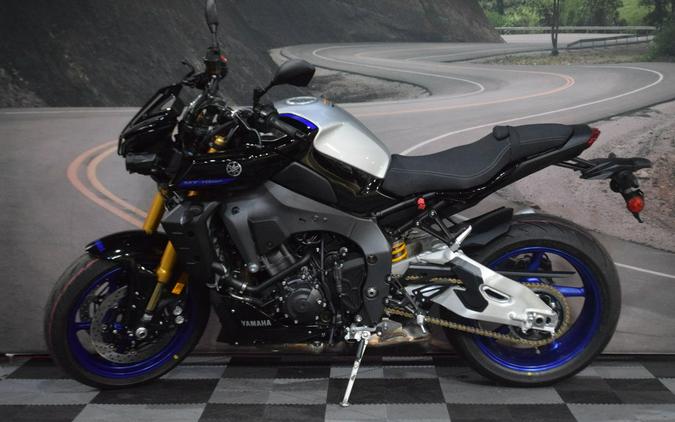 2022 Yamaha MT-10 SP Review [12 Street and Track Fast Facts]