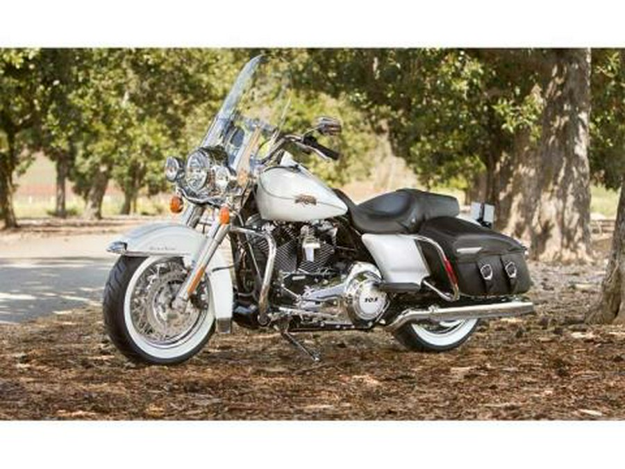 2013 Harley-Davidson Road King® Classic