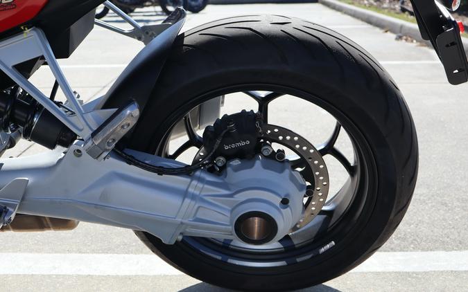 2023 Moto Guzzi V100 Mandello