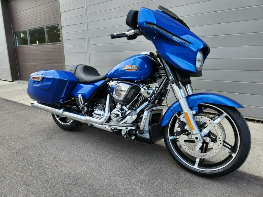 2024 Harley-Davidson Street Glide® Blue Burst