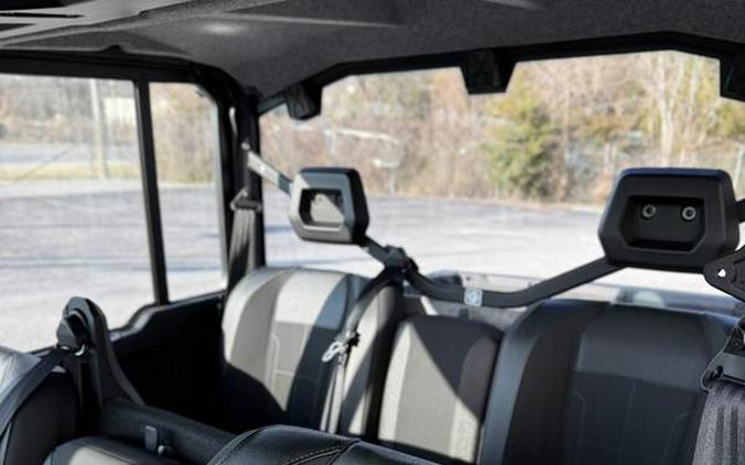 2026 Can-Am® Defender MAX XT CAB HD11 With 10.25 in.display