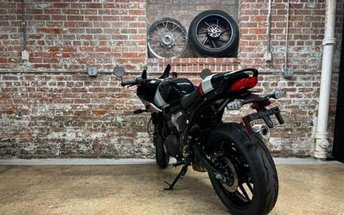 2026 Triumph Thruxton 400