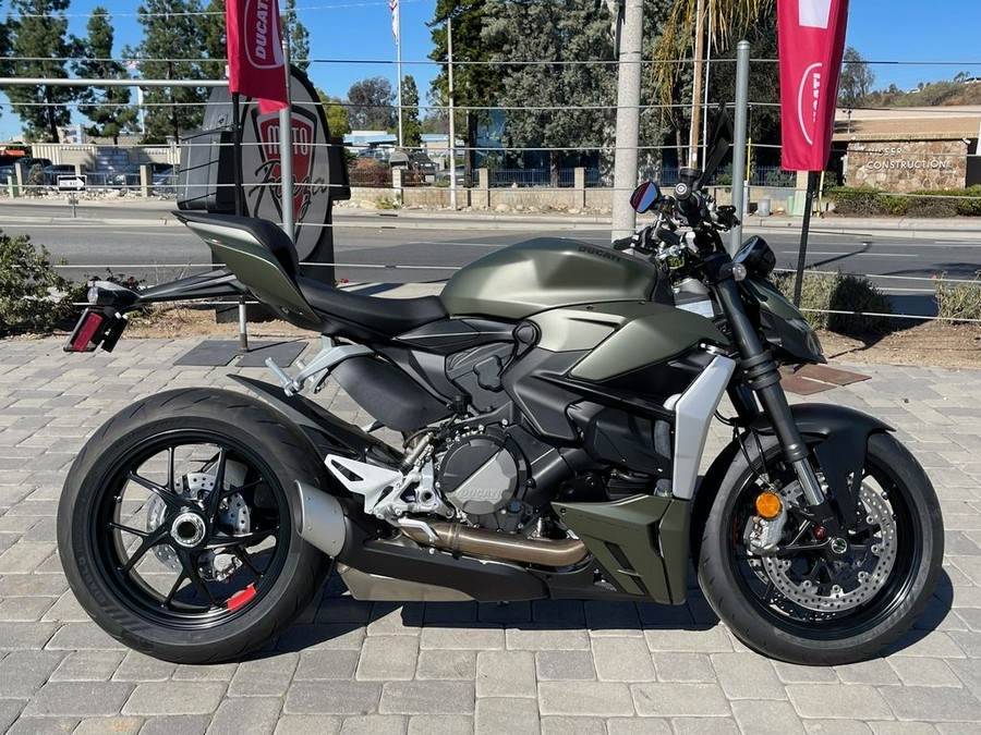 2024 Ducati Streetfighter V2 Storm Green