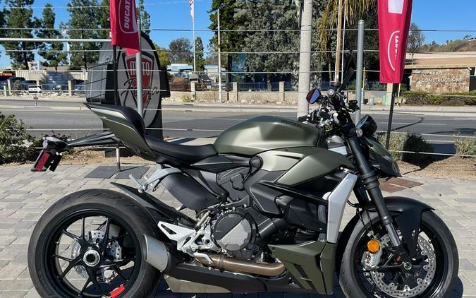 2024 Ducati Streetfighter V2 Storm Green