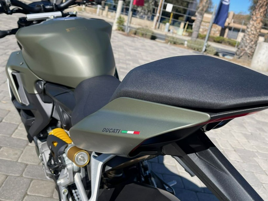 2024 Ducati Streetfighter V2 Storm Green