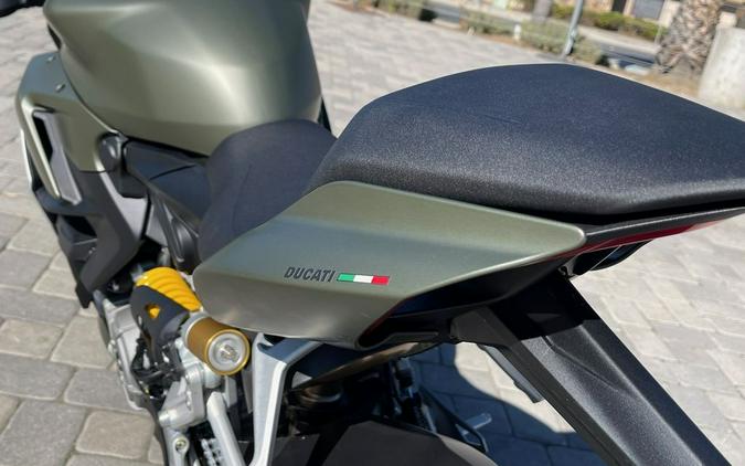 2024 Ducati Streetfighter V2 Storm Green