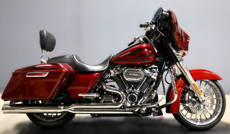 2017 Harley-Davidson Street Glide Special